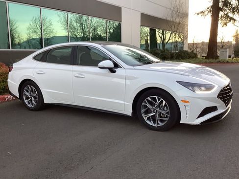 Used 2022 Hyundai Sonata SEL w/ Convenience Package image 8