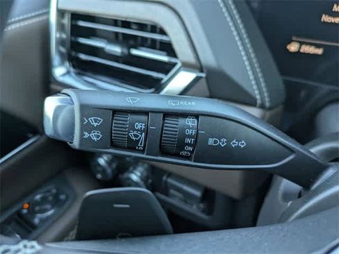 Used 2026 GMC Yukon Denali Ultimate w/ LPO, Floor Liner Package image 29