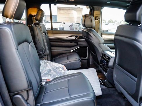 New 2026 Jeep Grand Wagoneer L Limited image 20