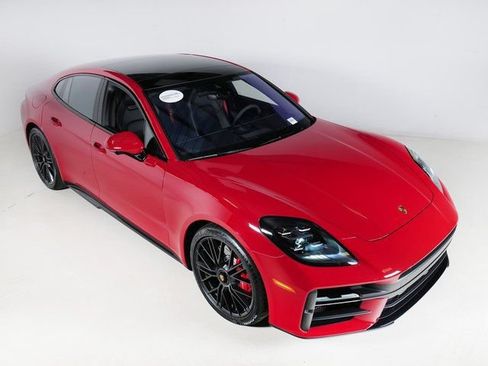 Certified 2025 Porsche Panamera GTS AWD/4WD image 32