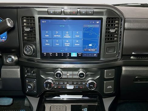 Certified 2024 Ford F250 Lariat w/ Lariat Ultimate Package AWD/4WD image 12