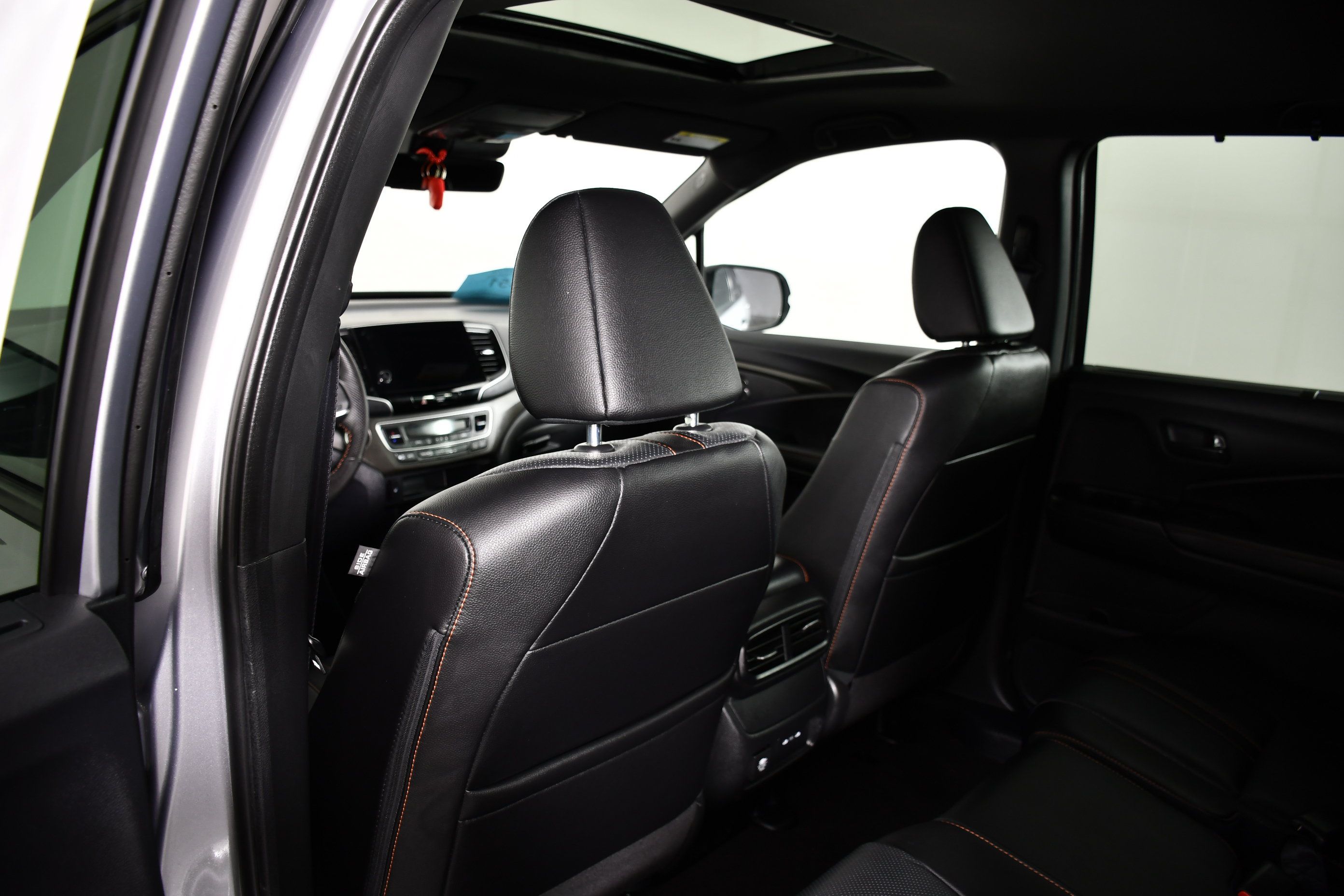 Certified 2025 Honda Passport TrailSport image 48