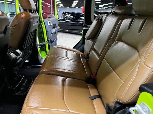 Used 2021 Jeep Wrangler Unlimited Rubicon 4xe w/ Steel Bumper Group image 40