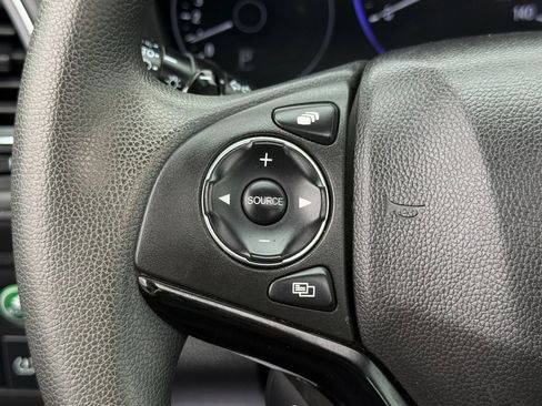 Used 2017 Honda HR-V EX image 26