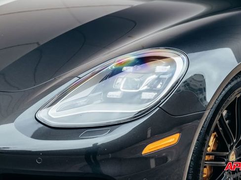 Used 2018 Porsche Panamera 4S image 68