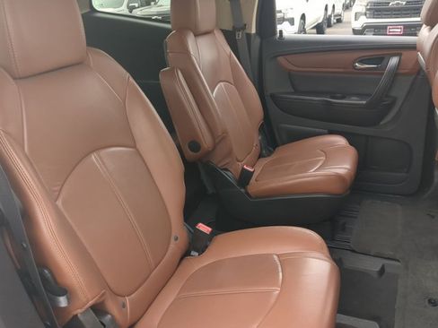 Used 2015 Chevrolet Traverse LT FWD image 21