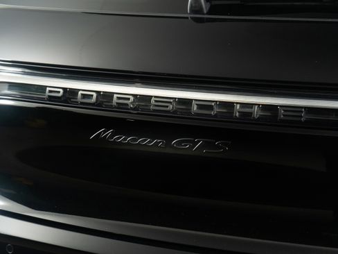 Used 2023 Porsche Macan GTS w/ GTS Sport Package image 13
