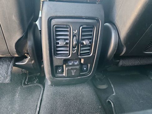 Used 2025 Dodge Durango R/T AWD/4WD image 32