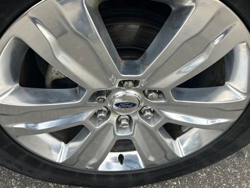 Used 2018 Ford F150 Platinum w/ Technology Package AWD/4WD image 11