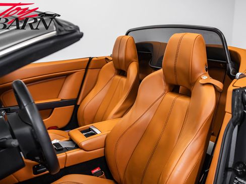 Used 2009 Aston Martin V8 Vantage Roadster RWD image 27