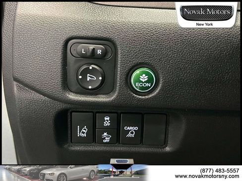 Used 2025 Honda Ridgeline Sport image 21