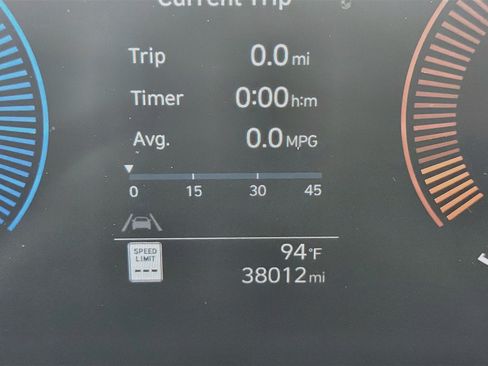 Used 2025 Hyundai Kona SEL FWD image 19