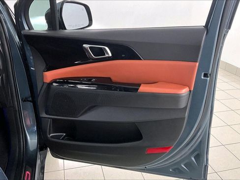 Used 2024 Kia Carnival SX image 29