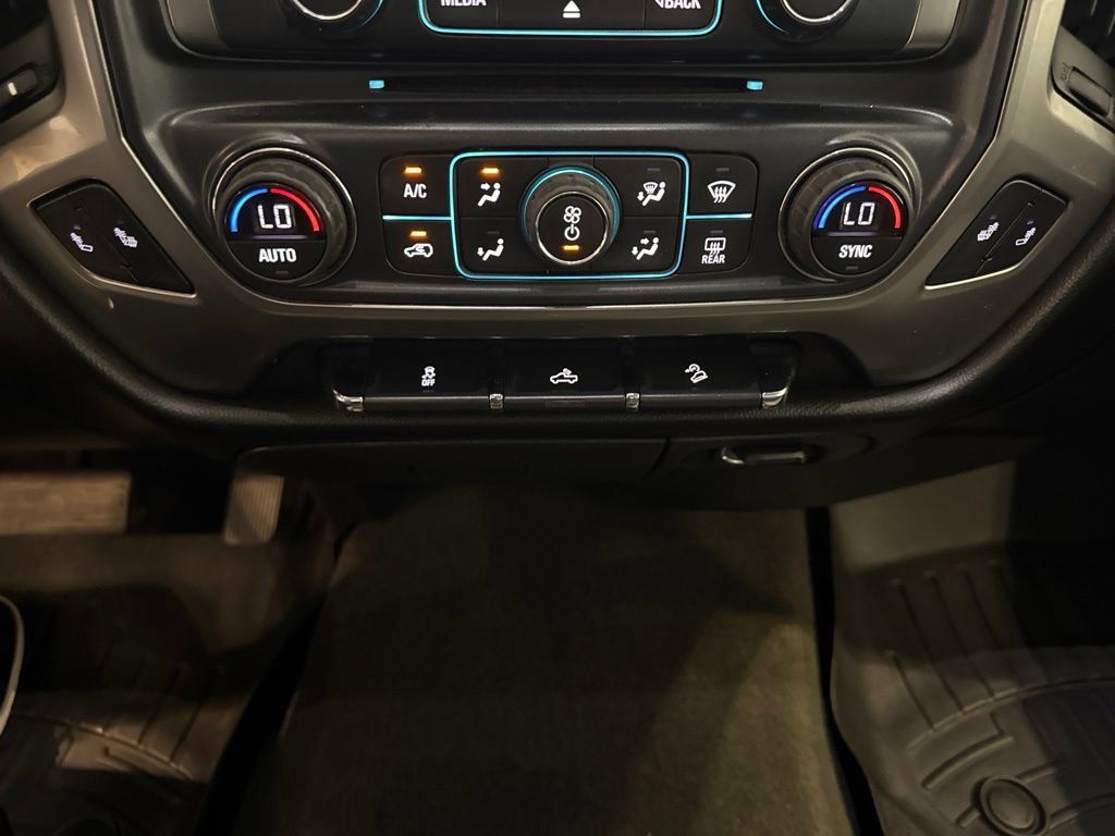 Used 2018 Chevrolet Silverado 1500 LT w/ All Star Edition AWD/4WD image 24