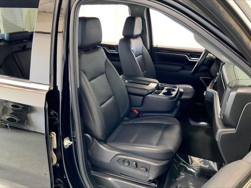 Used 2025 GMC Sierra 1500 SLT AWD/4WD image 6