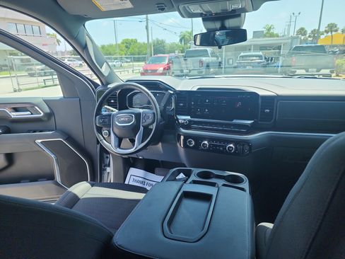 Used 2022 GMC Sierra 1500 Elevation RWD image 20