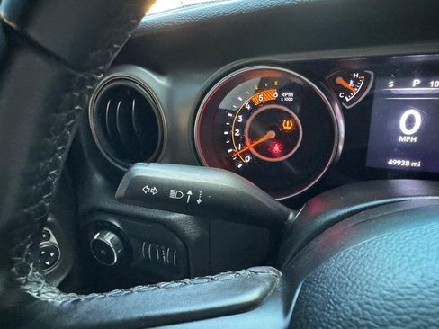 Used 2022 Jeep Wrangler Unlimited Sport AWD/4WD image 39