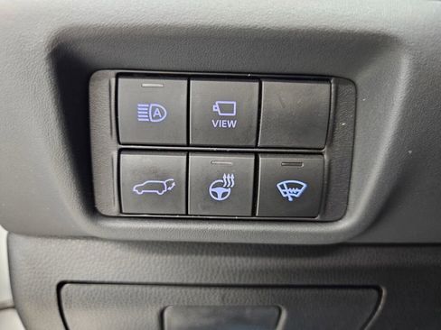 Used 2022 Toyota Highlander Limited AWD/4WD image 31