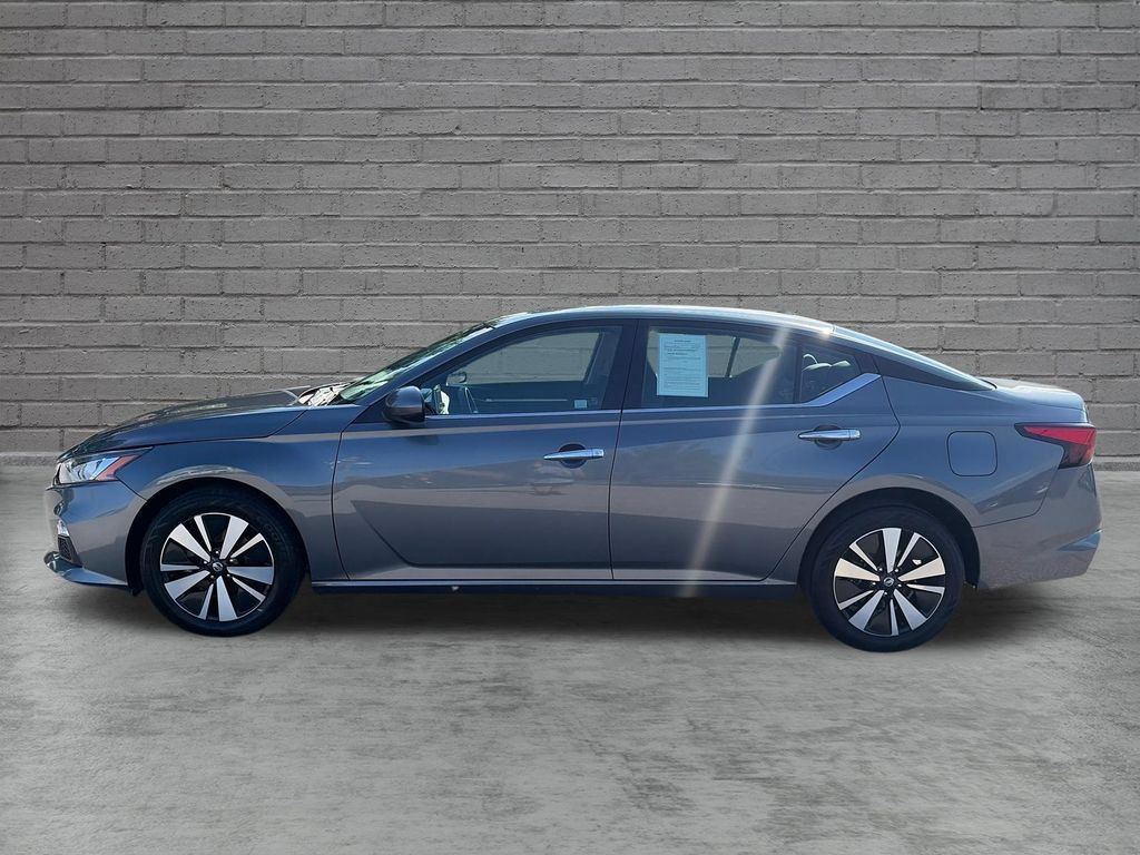 Used 2021 Nissan Altima 2.5 SV AWD/4WD image 3