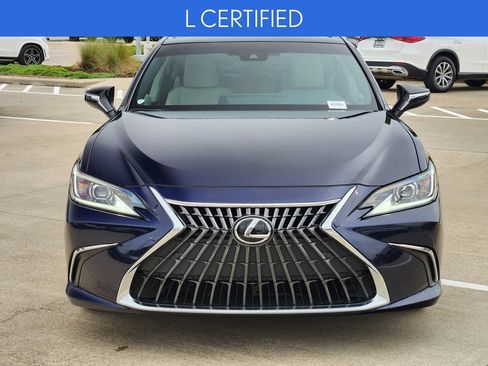 Used 2025 Lexus ES 350 w/ Premium Package FWD image 2