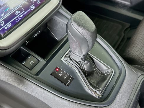 Used 2020 Subaru Outback image 23