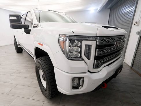 Used 2023 GMC Sierra 2500 AT4 w/ AT4 Premium Plus Package AWD/4WD image 7