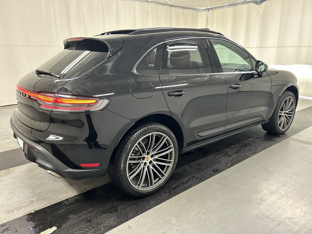 Used 2026 Porsche Macan AWD/4WD image 2