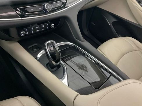 Used 2018 Buick Enclave Premium w/ Experience Buick Package image 14