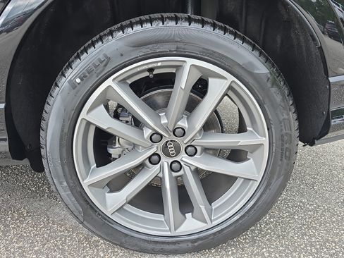 New 2025 Audi Q3 2.0T Premium image 31