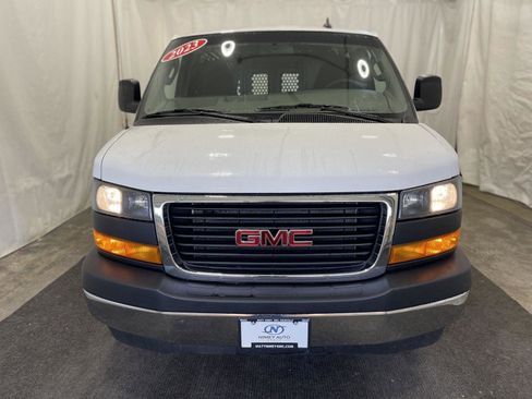 Used 2023 GMC Savana 2500 RWD 2500 135 w/ Driver Convenience Package image 9
