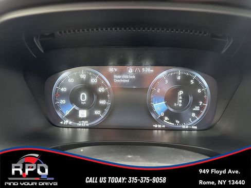 Used 2017 Volvo S90 T6 Inscription w/ Vision Package image 23