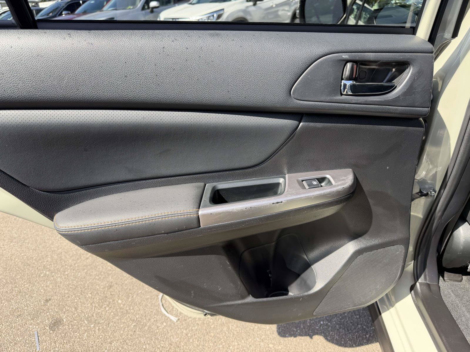 Used 2016 Subaru Crosstrek 2.0i Limited AWD/4WD image 9