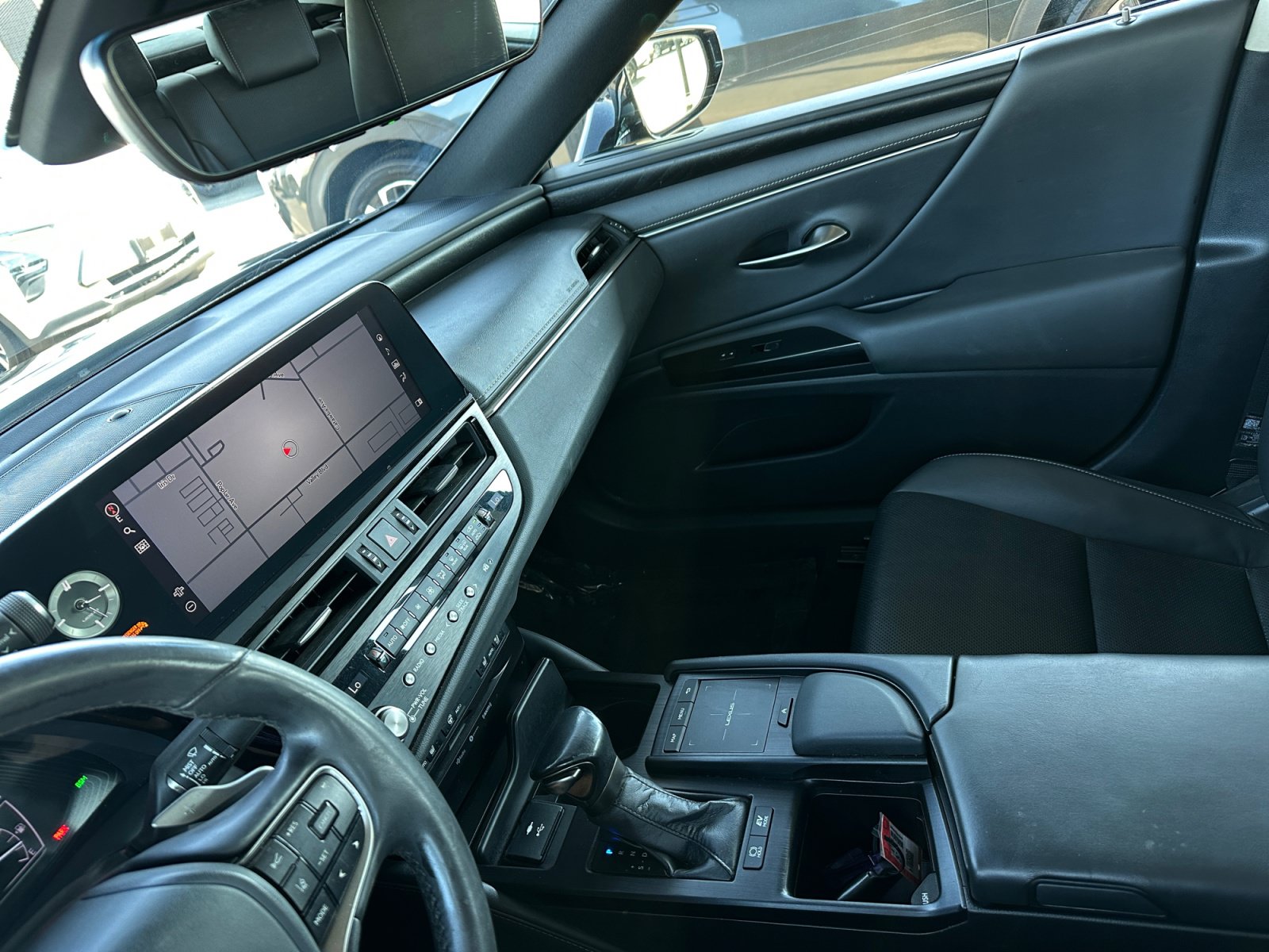 Used 2022 Lexus ES 300h w/ Premium Package FWD image 22