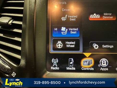 Used 2018 Jeep Cherokee Overland image 16