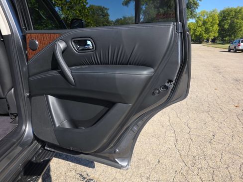 Used 2019 Nissan Armada SV image 30