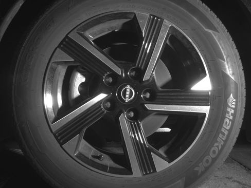 Used 2025 Nissan Sentra SV image 12