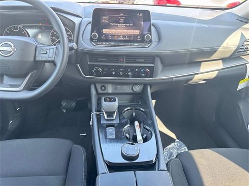 New 2026 Nissan Rogue S image 18