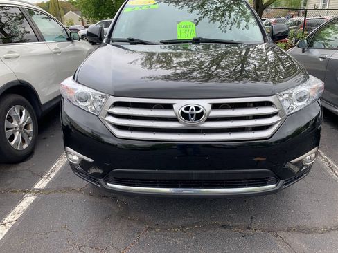 Used 2013 Toyota Highlander Plus AWD/4WD image 9