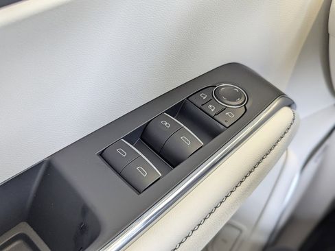 New 2026 GMC Acadia Denali w/ Super Cruise Package image 22