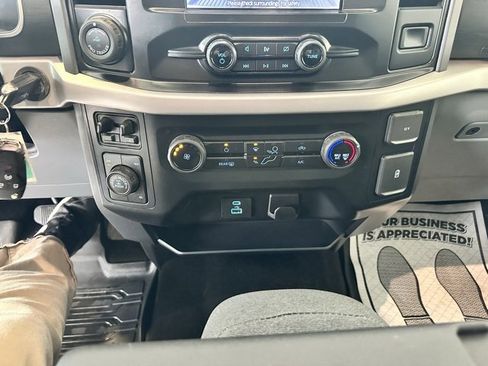 Used 2022 Ford F150 XLT w/ XTR Package image 12