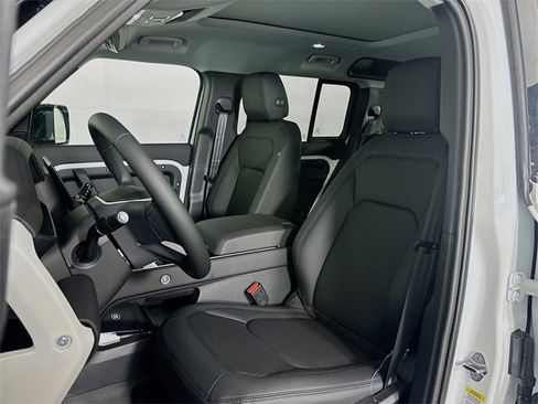 New 2026 Land Rover Defender 110 S image 21