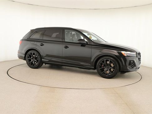 New 2026 Audi SQ7 Premium Plus image 9