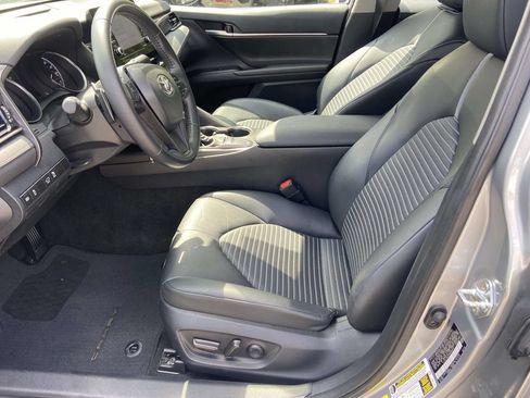 Used 2024 Toyota Camry SE FWD image 15