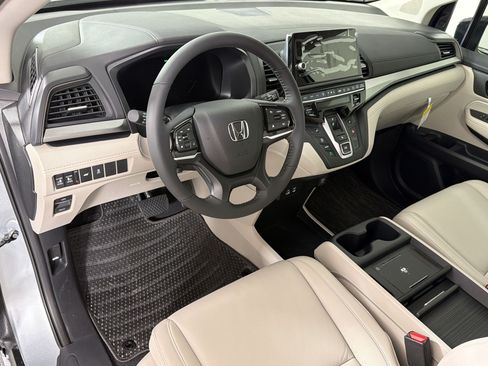 New 2026 Honda Odyssey EX-L image 4
