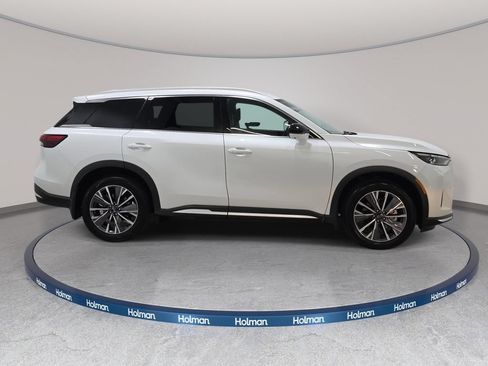 Certified 2026 INFINITI QX60 Luxe w/ Cargo Package AWD/4WD image 4