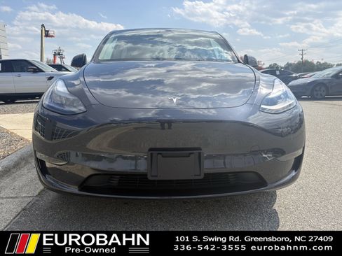 Used 2025 Tesla Model Y Long Range image 26