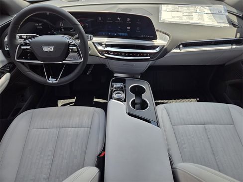 New 2025 Cadillac Lyriq Sport image 27