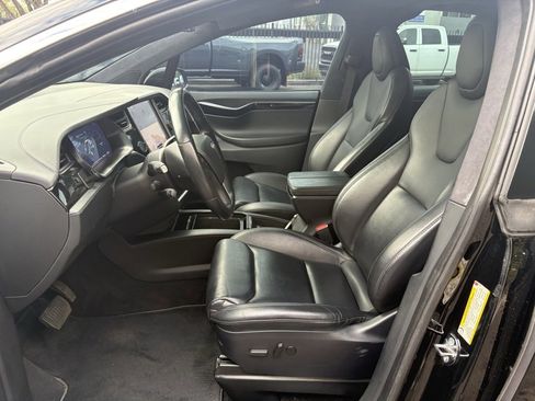 Used 2021 Tesla Model X Long Range image 9