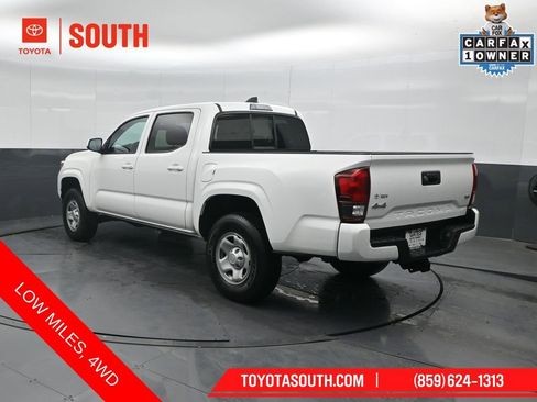 Used 2022 Toyota Tacoma SR AWD/4WD image 8