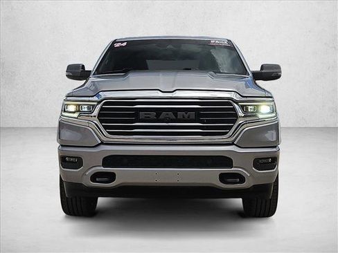 Used 2024 RAM 1500 Limited AWD/4WD image 2